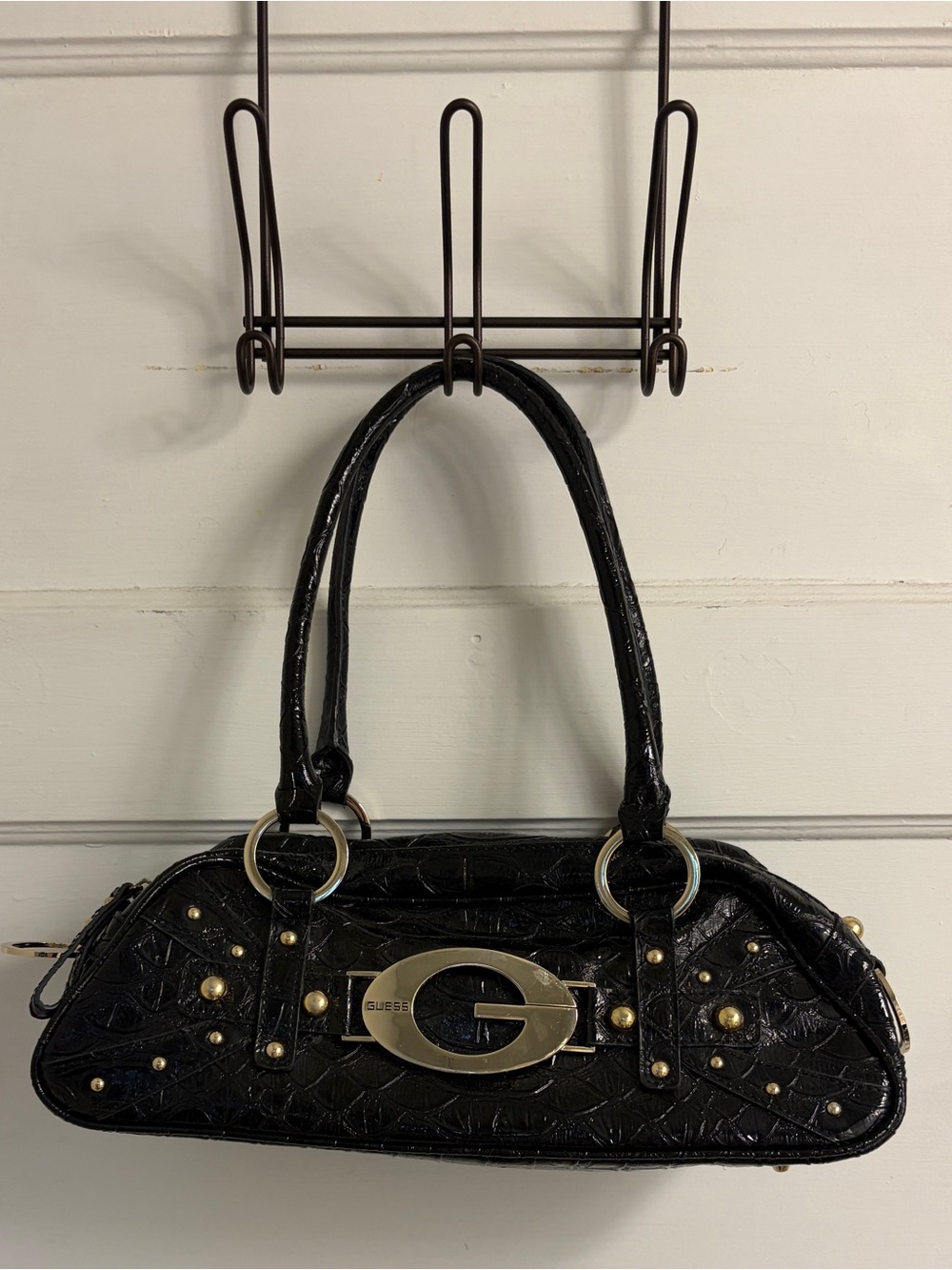 Vintage Guess Black Croc-Embossed Shoulder Bag with Ring Accents